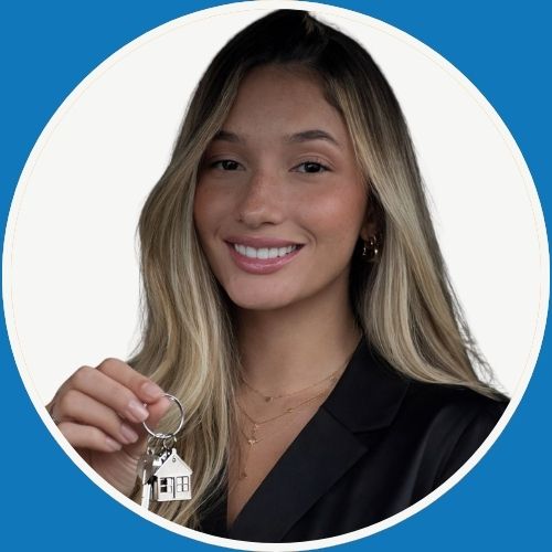 Giulia Marques - Famous Group Real Estate